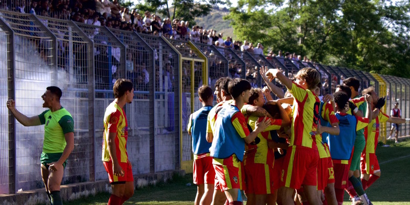 Trebisacce, i tifosi invocano la fusione: c’è il sogno Serie D